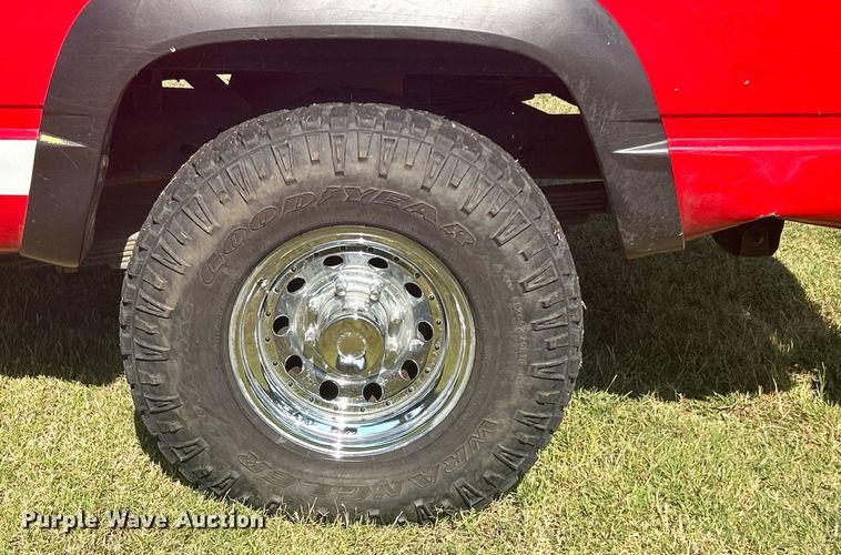 image for item LE9704 1999 Chevrolet K3500  Crew Cab brush fire truck