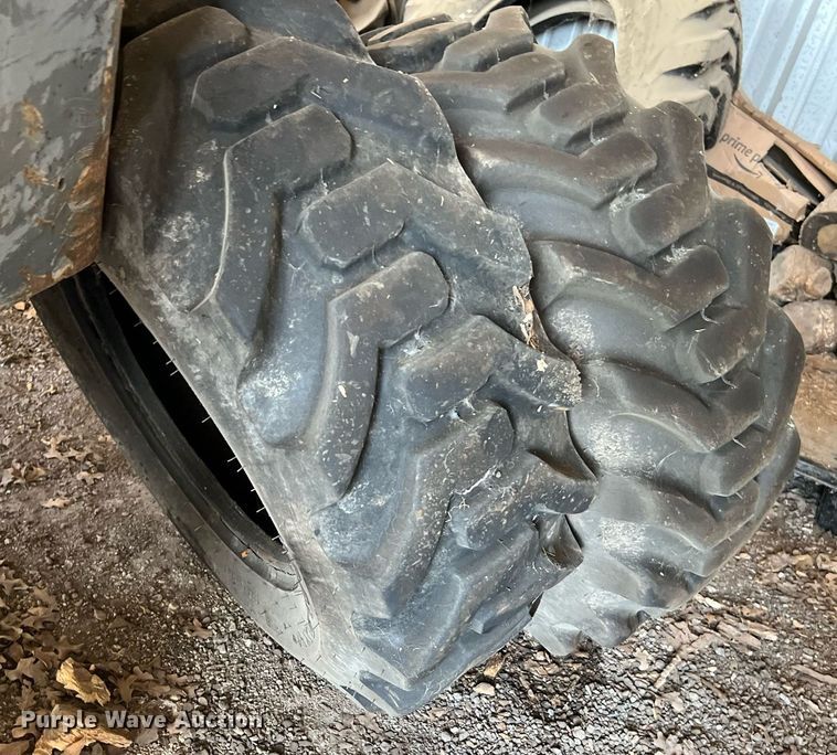 image for item LF9339 (5) tires