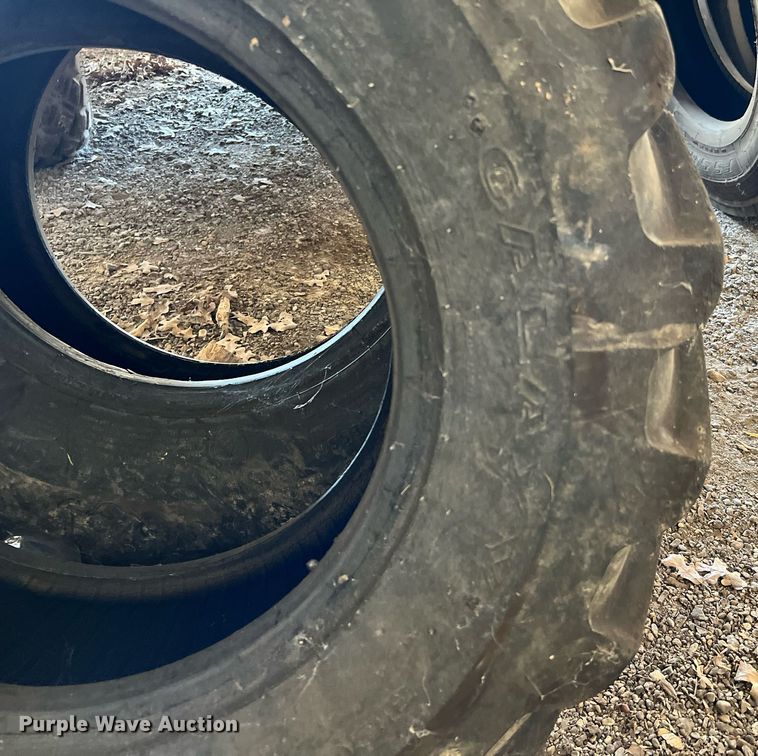 image for item LF9339 (5) tires