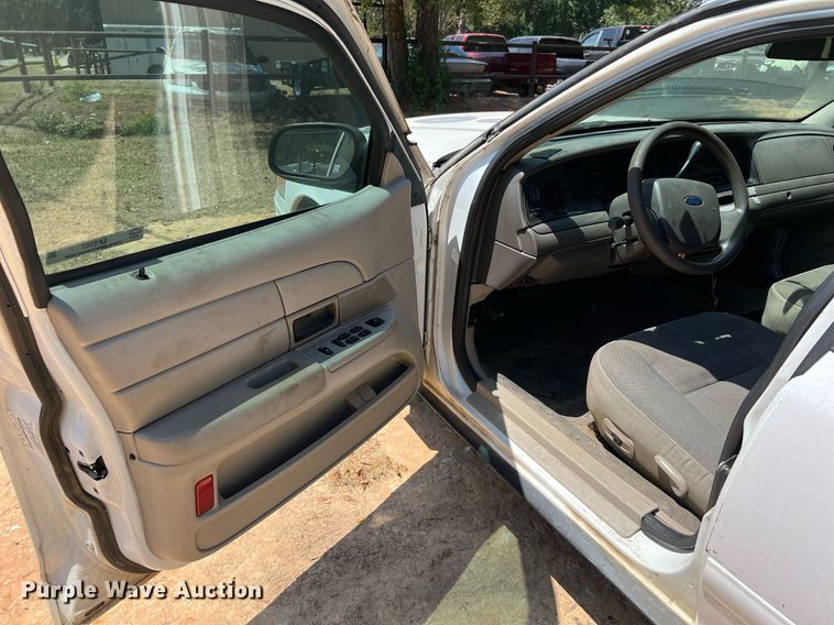 image for item LF9387 2008 Ford Crown Victoria Police Interceptor