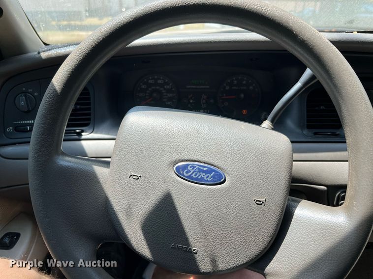 image for item LF9387 2008 Ford Crown Victoria Police Interceptor