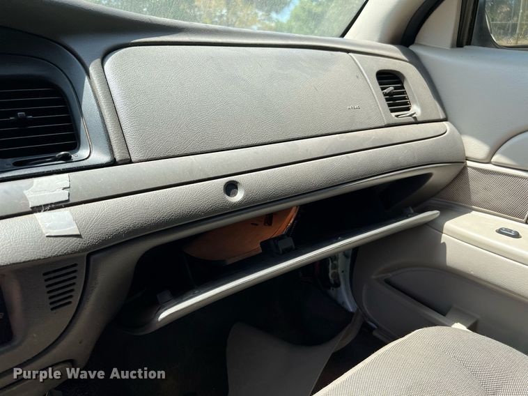 image for item LF9387 2008 Ford Crown Victoria Police Interceptor