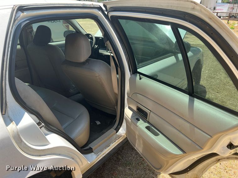 image for item LF9387 2008 Ford Crown Victoria Police Interceptor