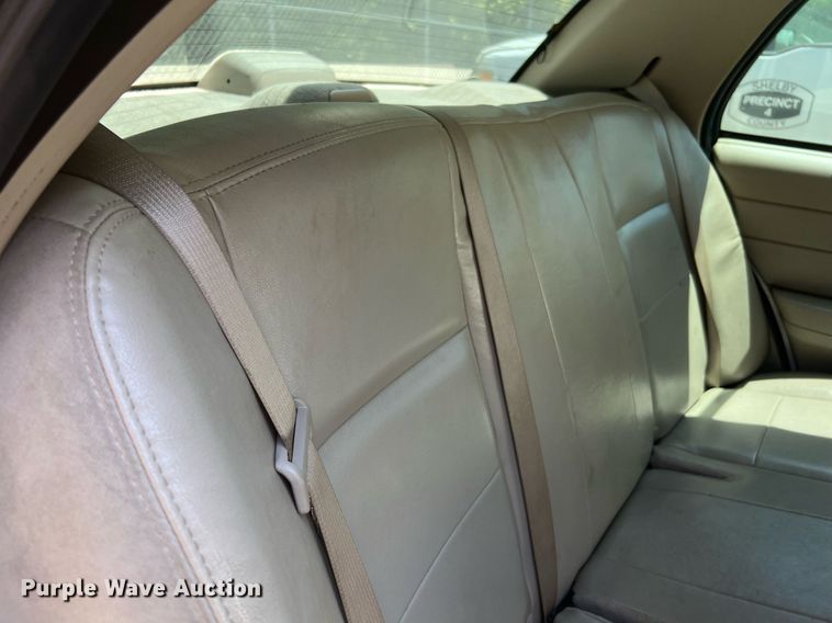 image for item LF9387 2008 Ford Crown Victoria Police Interceptor