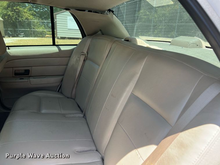 image for item LF9387 2008 Ford Crown Victoria Police Interceptor