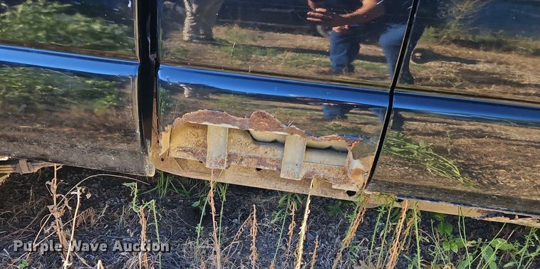 image for item LM9114 2000 GMC Sonoma  Ext. Cab pickup truck