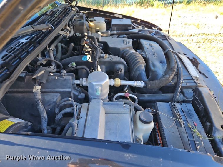 image for item LM9114 2000 GMC Sonoma  Ext. Cab pickup truck