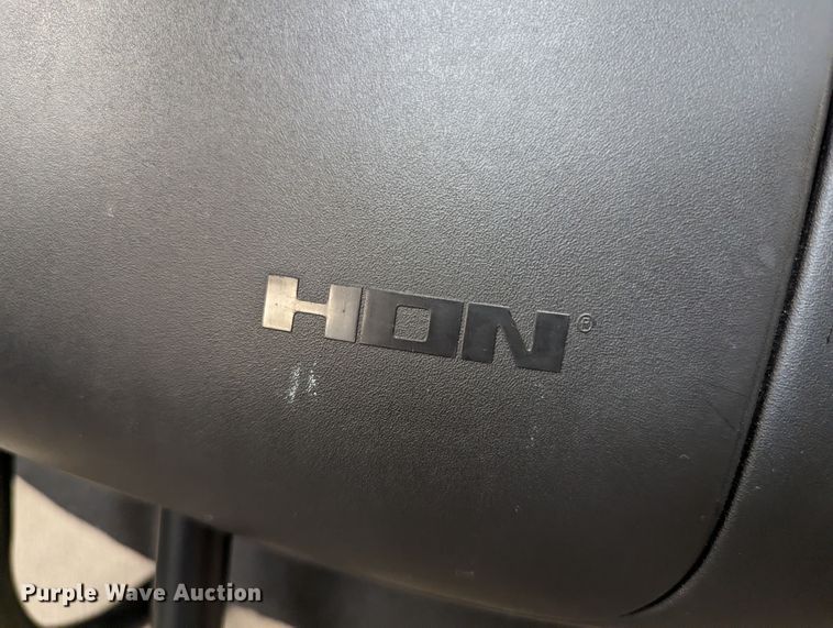 image for item LM9893 (7) Hon chairs