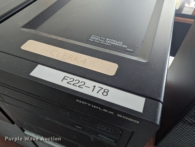 image for item LM9898 (12) Dell CPUs