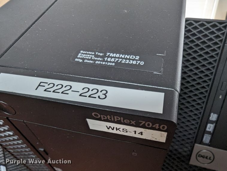 image for item LM9898 (12) Dell CPUs