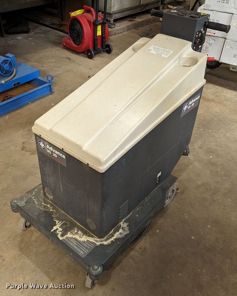 image for item LM9900 Advance Whirlmatic VS20  burnisher