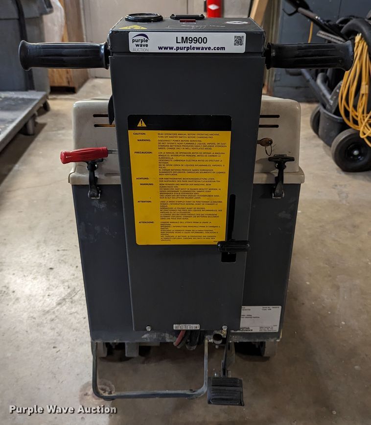 image for item LM9900 Advance Whirlmatic VS20  burnisher