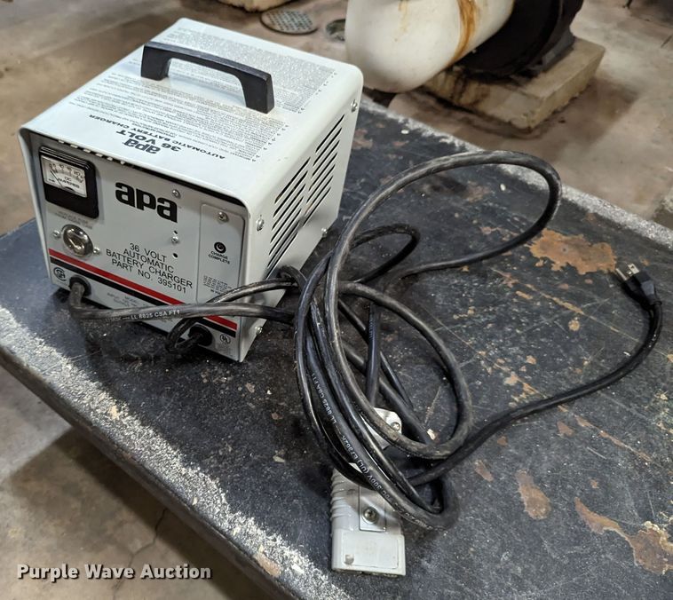 image for item LM9900 Advance Whirlmatic VS20  burnisher