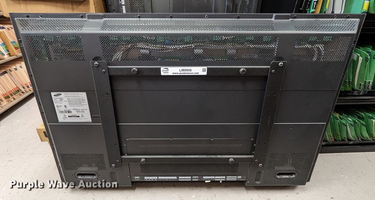 image for item LM9906 (3) Samsung PPM50M5H8 televisions