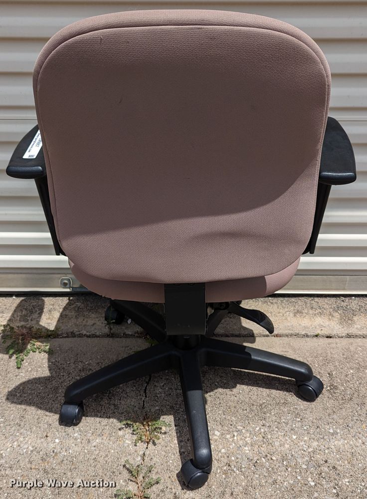 image for item LM9907 (40) chairs