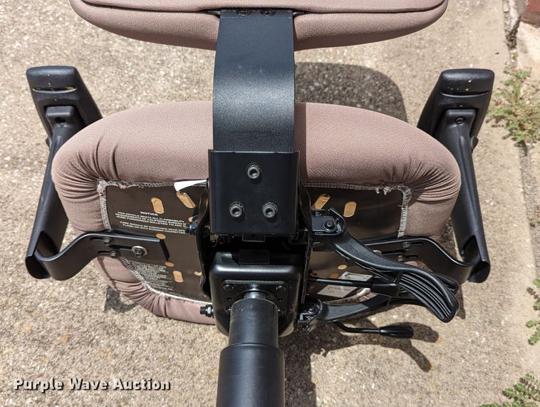 image for item LM9907 (40) chairs