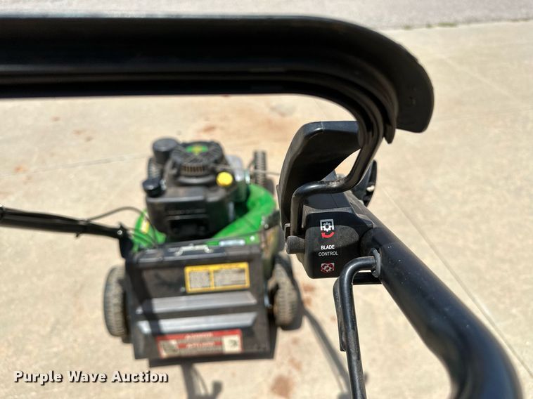 image for item LM9908 John Deere WE85  lawn mower