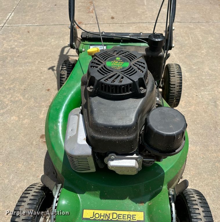 image for item LM9908 John Deere WE85  lawn mower