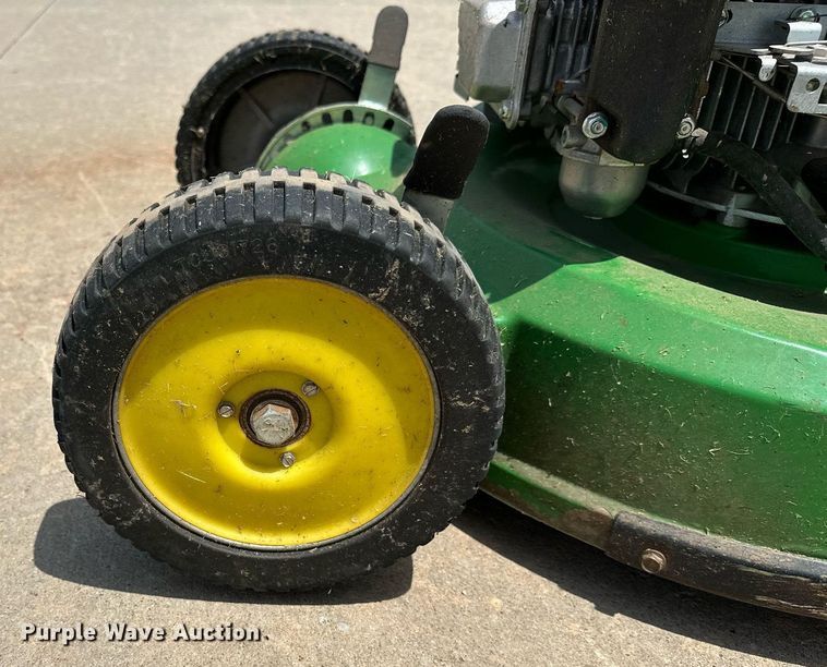 image for item LM9908 John Deere WE85  lawn mower