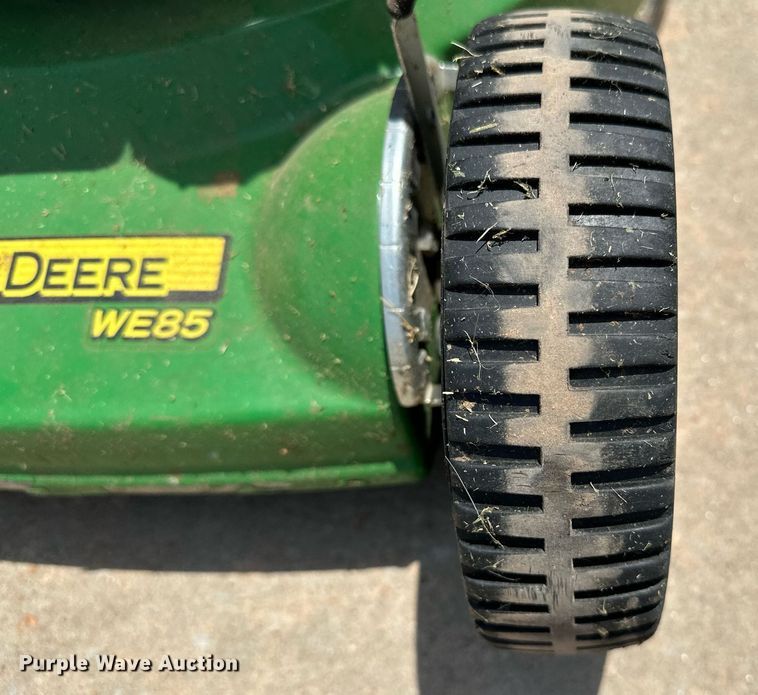image for item LM9908 John Deere WE85  lawn mower