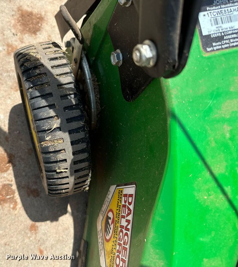 image for item LM9908 John Deere WE85  lawn mower