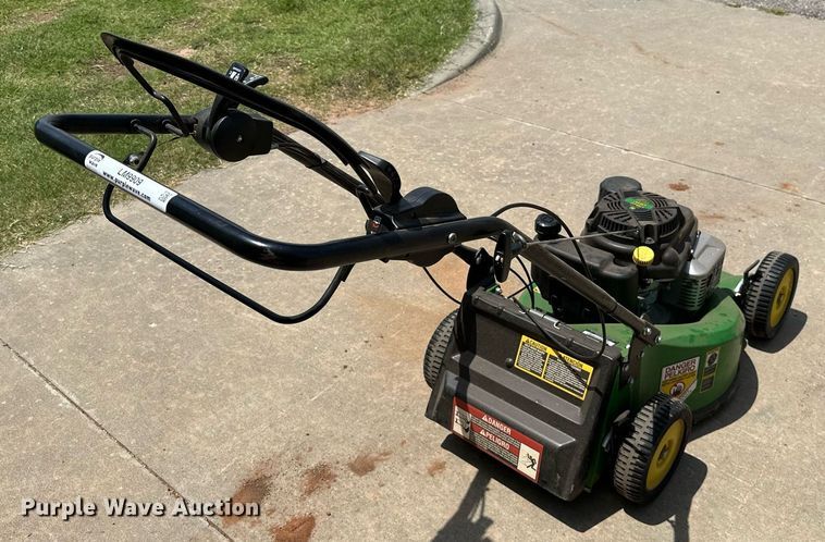 image for item LM9909 John Deere WE85  lawn mower