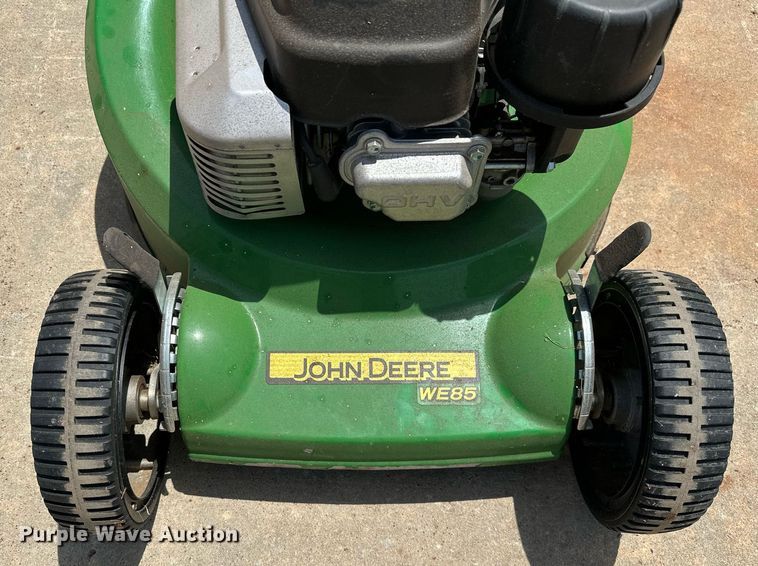 image for item LM9909 John Deere WE85  lawn mower