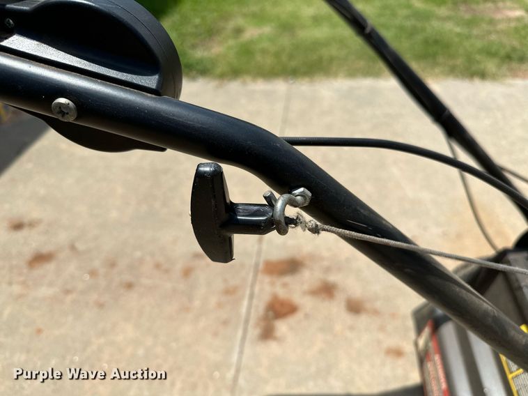 image for item LM9909 John Deere WE85  lawn mower