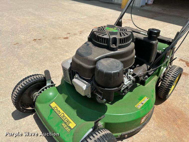 image for item LM9909 John Deere WE85  lawn mower