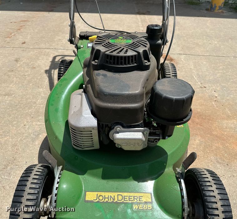 image for item LM9909 John Deere WE85  lawn mower