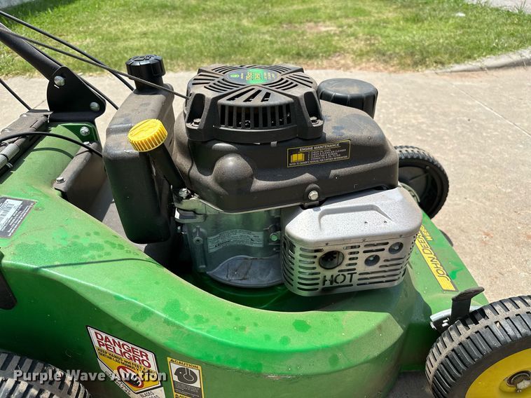 image for item LM9909 John Deere WE85  lawn mower