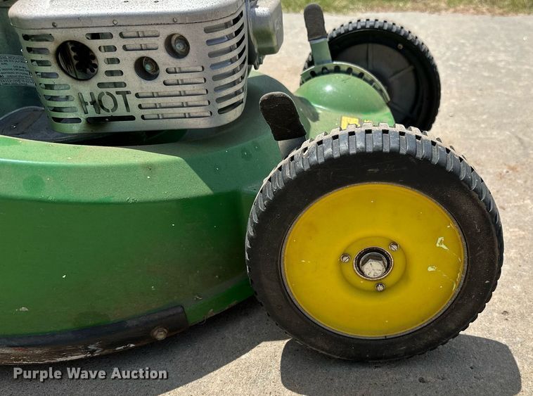 image for item LM9909 John Deere WE85  lawn mower