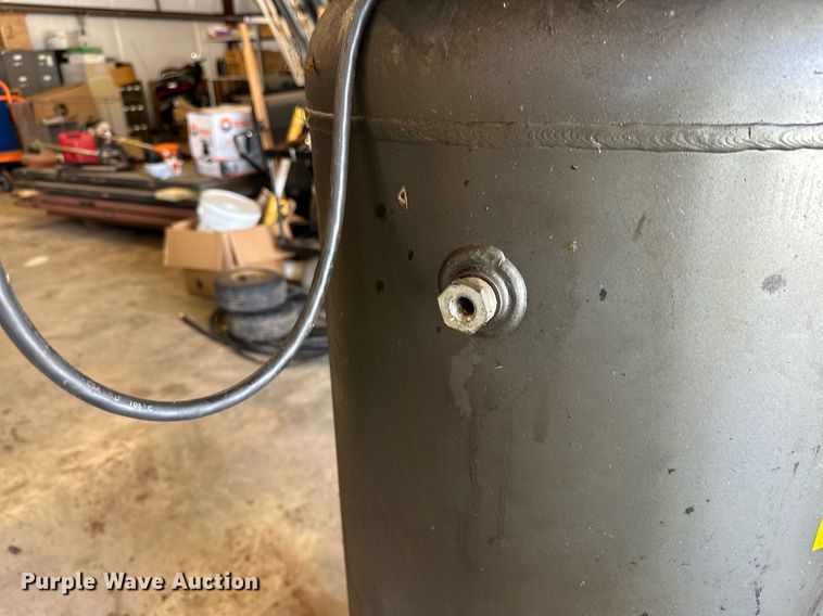 image for item LM9910 Napa  air compressor