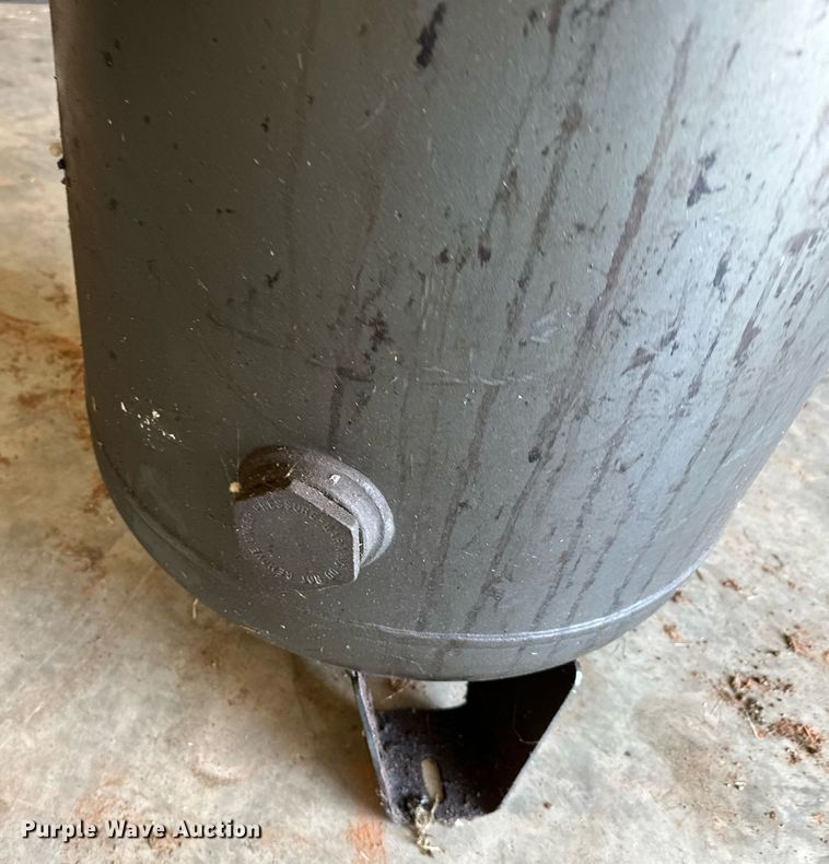 image for item LM9910 Napa  air compressor