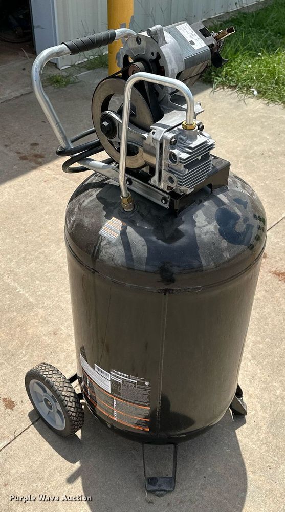 image for item LM9911 Husky C303H  air compressor