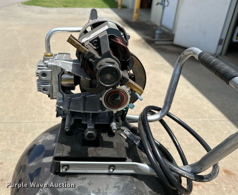 image for item LM9911 Husky C303H  air compressor