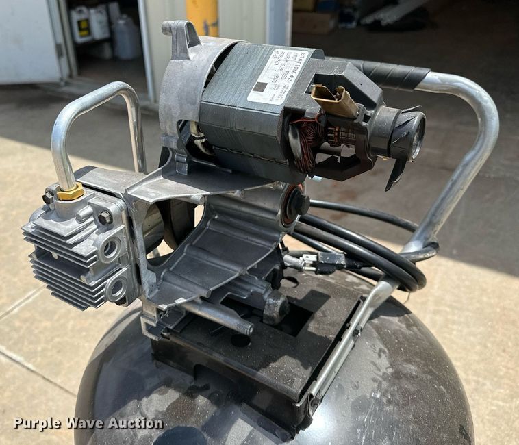 image for item LM9911 Husky C303H  air compressor