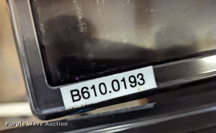 image for item LM9913 (8) televisions