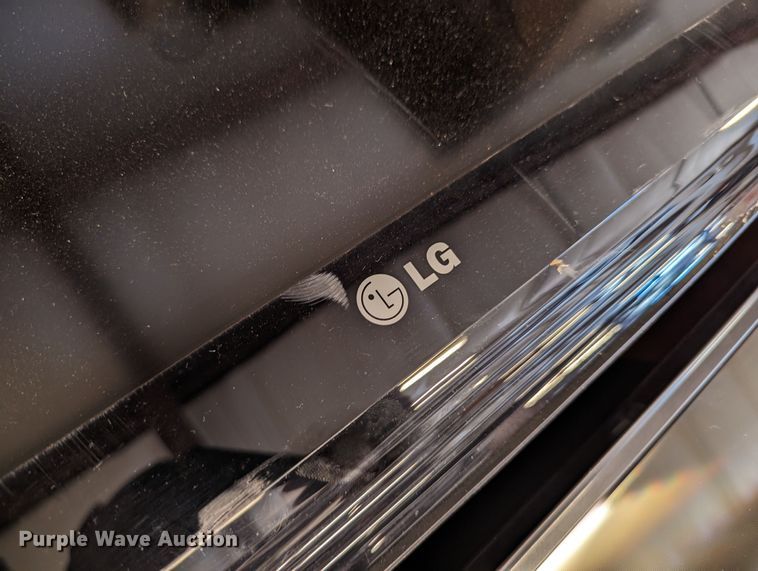 image for item LM9913 (8) televisions