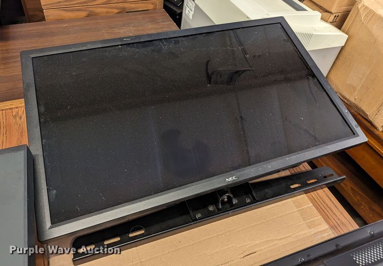 image for item LM9913 (8) televisions