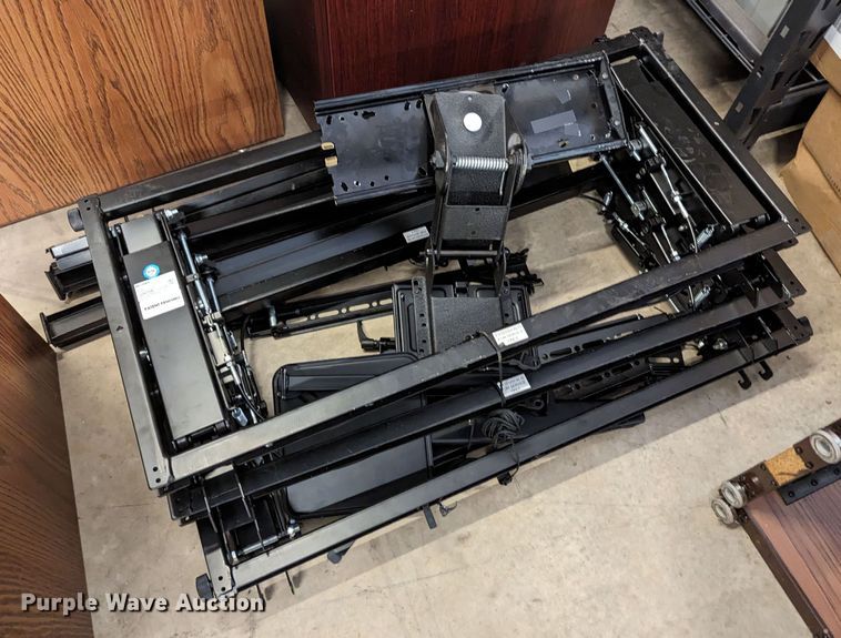 image for item LM9913 (8) televisions