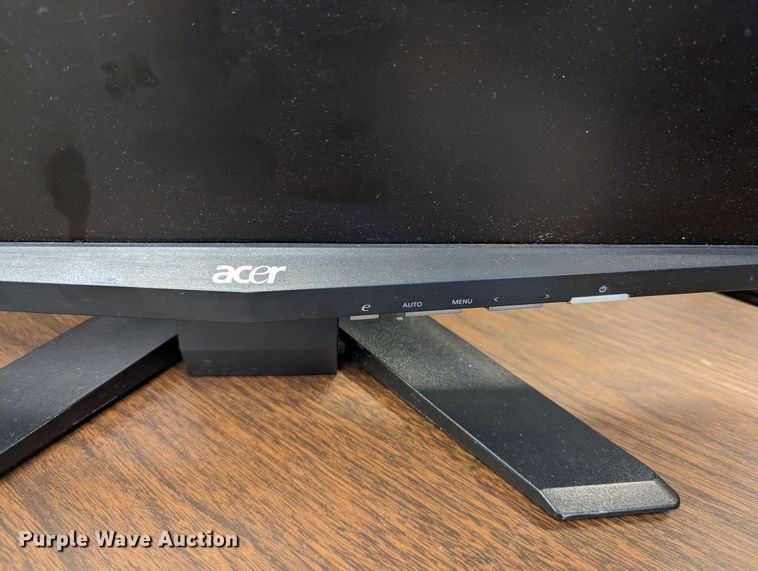 image for item LM9926 Computer equipment