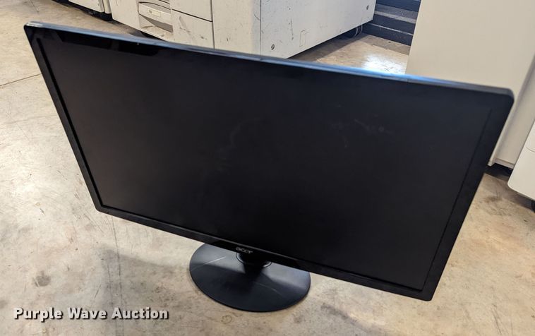 image for item LM9926 Computer equipment