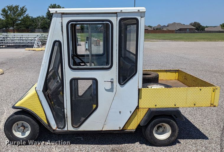 image for item LM9933 EZ GO GXI-800  utility vehicle