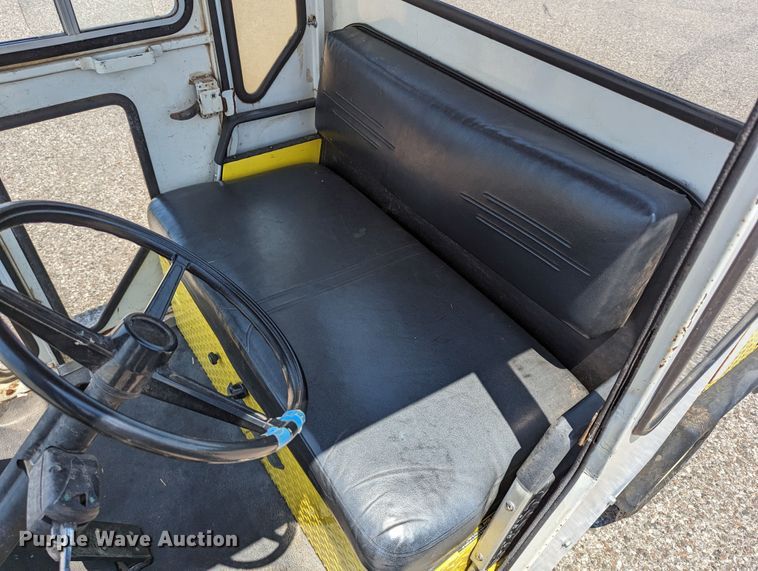 image for item LM9933 EZ GO GXI-800  utility vehicle