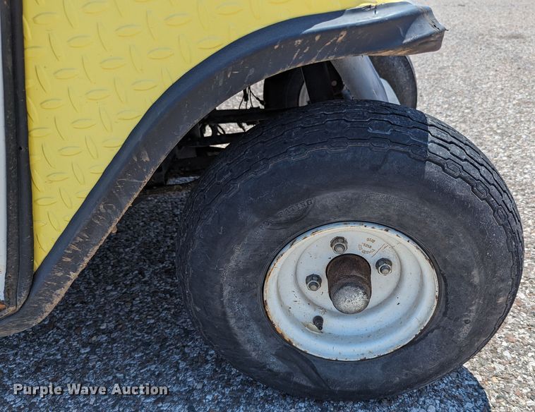 image for item LM9933 EZ GO GXI-800  utility vehicle