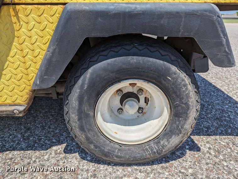 image for item LM9933 EZ GO GXI-800  utility vehicle