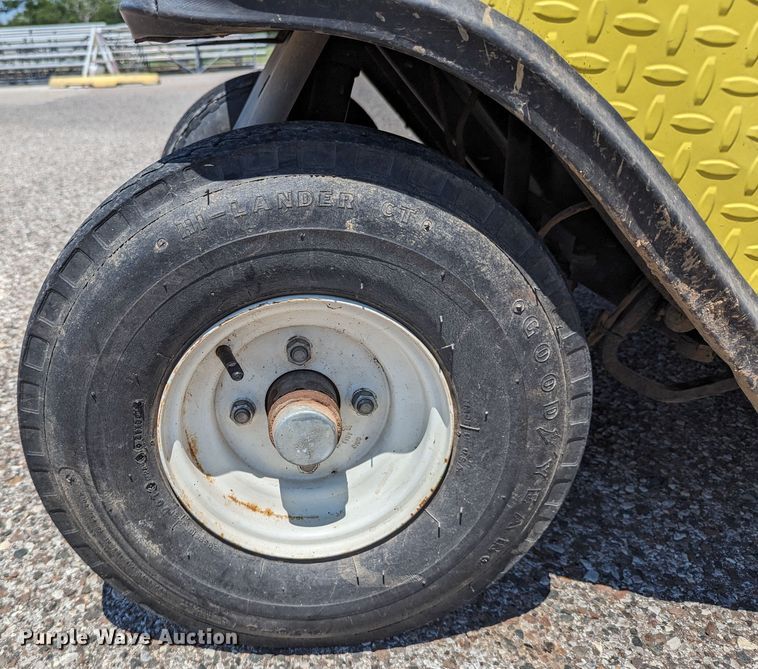 image for item LM9933 EZ GO GXI-800  utility vehicle