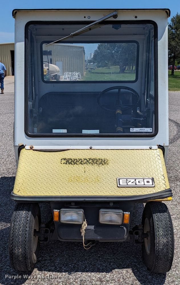image for item LM9934 EZ GO GXI-800  utility vehicle