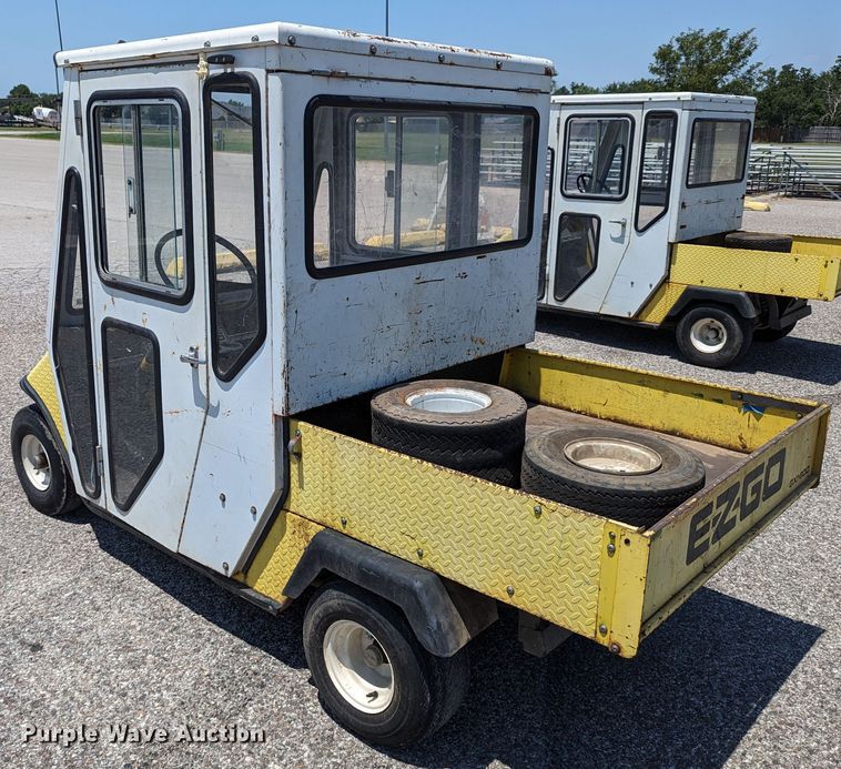 image for item LM9934 EZ GO GXI-800  utility vehicle